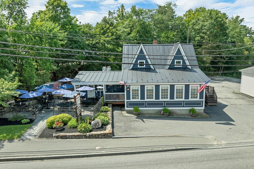 Primary Photo Of 40 Main St, Goffstown Restaurant For Sale