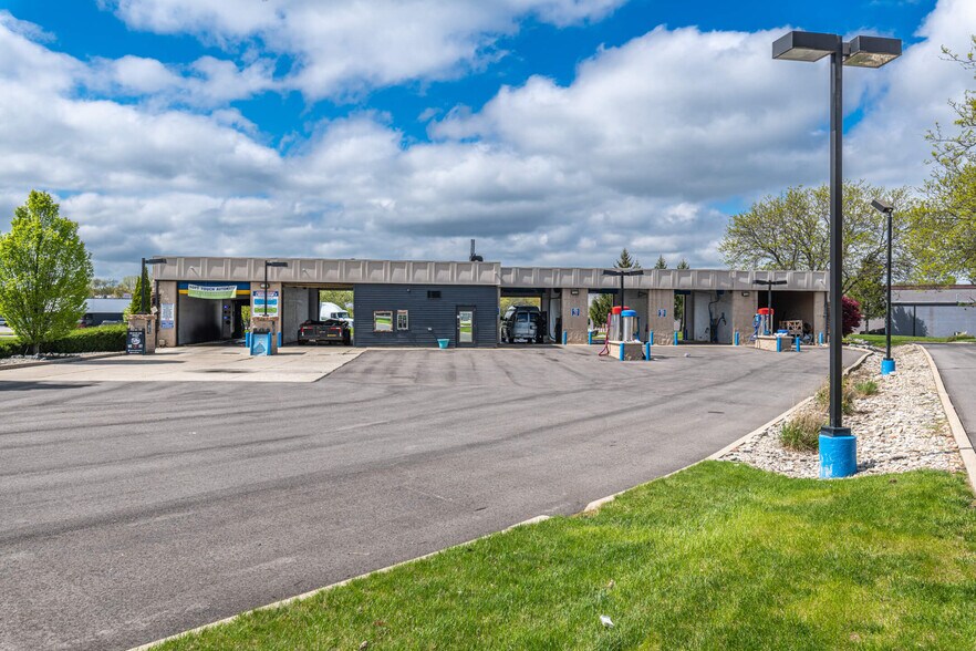 More Photos Of 1990 Andrew Rd, Dayton Carwash For Sale