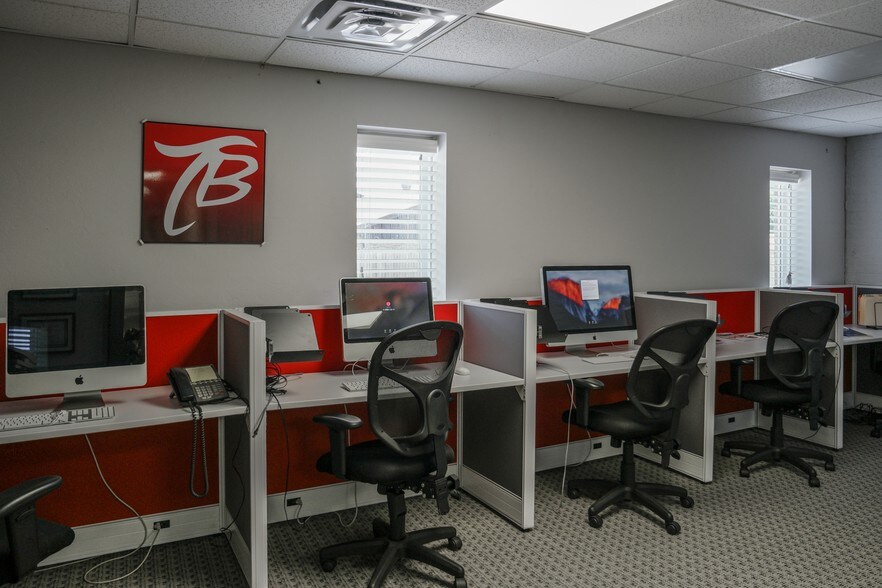 More Photos Of 6001 Nw Expressway, Oklahoma City Office For Sale