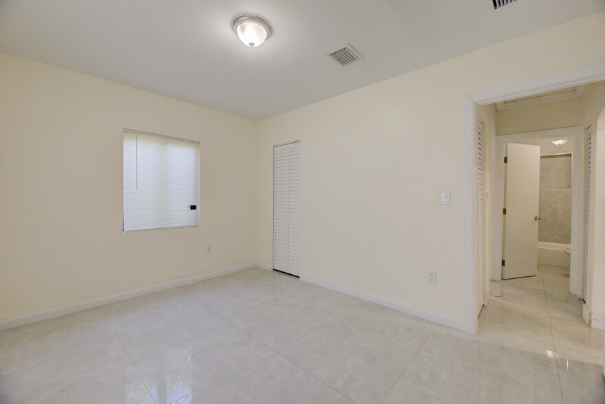 More Photos Of 742 NW 70th St, Miami Apartments For Sale