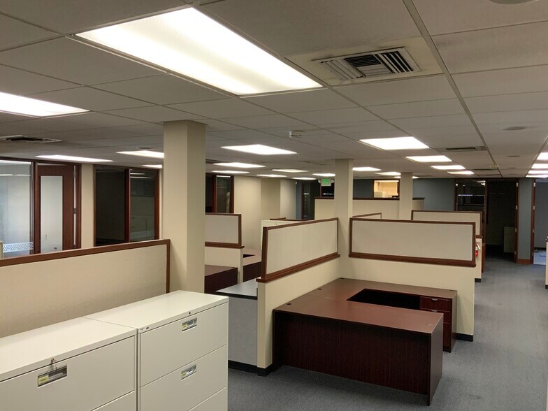 More Photos Of 8740-8746 Mary Ave NW, Seattle Office Residential For Lease