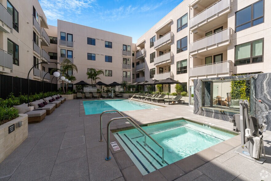 More Photos Of 1800 Beverly Blvd, Los Angeles Apartments For Lease