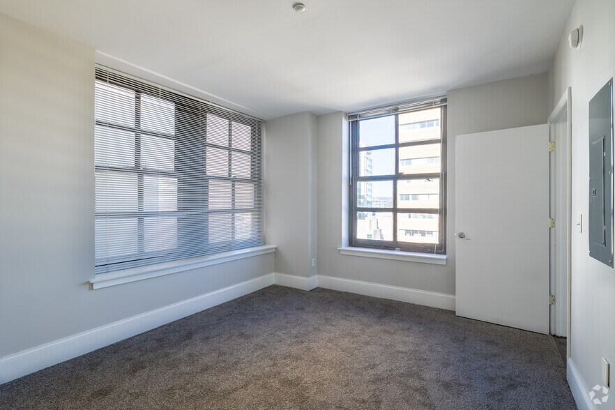 More Photos Of 301 Market St, Harrisburg Apartments For Sale