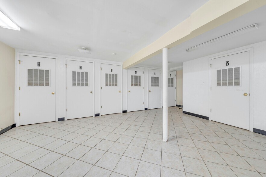 More Photos Of 161 S Pearl St, Pearl River Apartments For Sale
