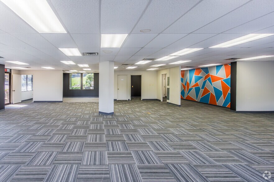 More Photos Of 11215 Hermitage Rd, Little Rock Medical For Sale