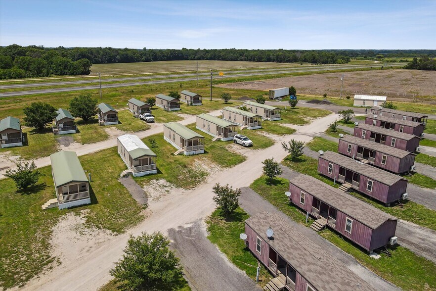 More Photos Of 2649 US Highway 169, Liberty Manufactured Housing Mobile Home Park For Sale