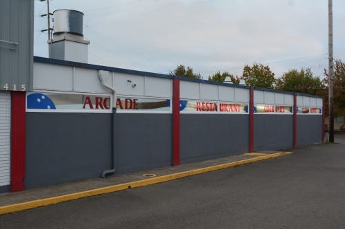 More Photos Of 415 W Heron St, Aberdeen Bowling Alley For Sale