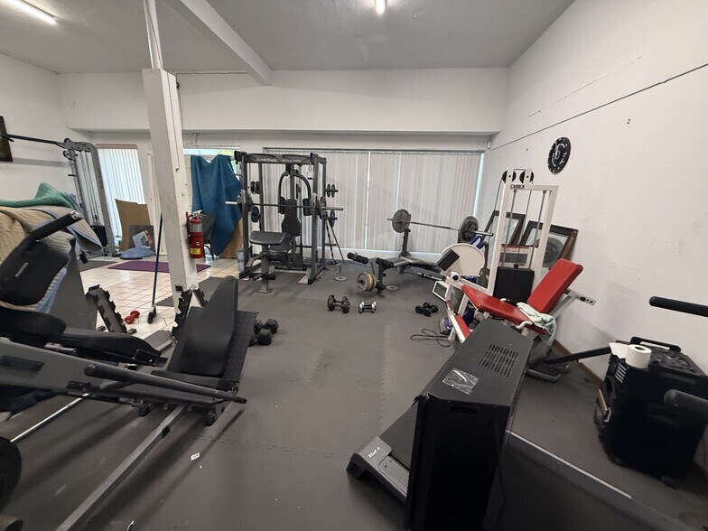 More Photos Of 21 Main St, Titusville General Retail For Sale