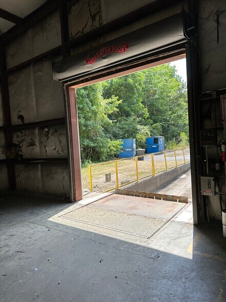 More Photos Of 724 Bell Fork Rd, Jacksonville Office For Sale