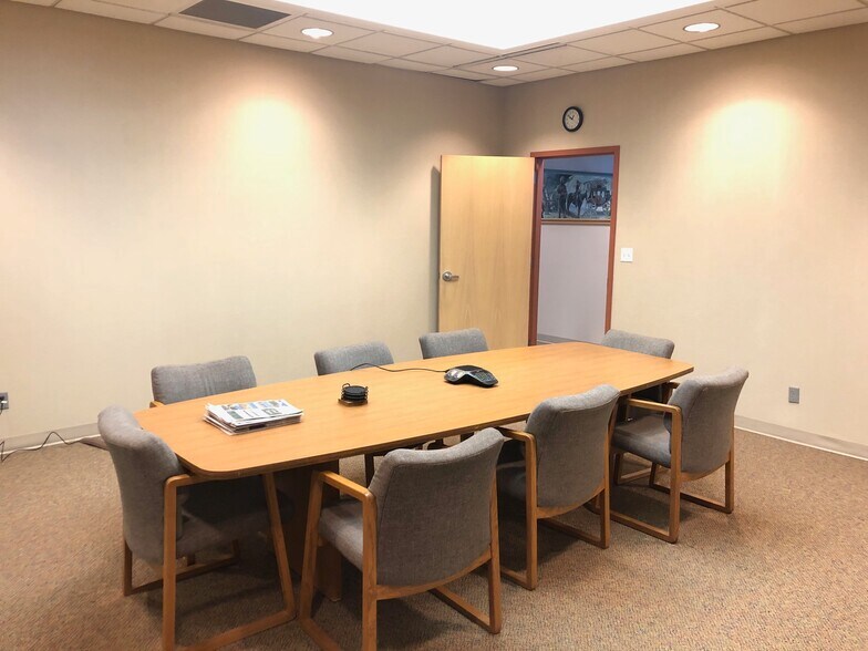 More Photos Of 320 E Grand Ave, Laramie Specialty For Lease