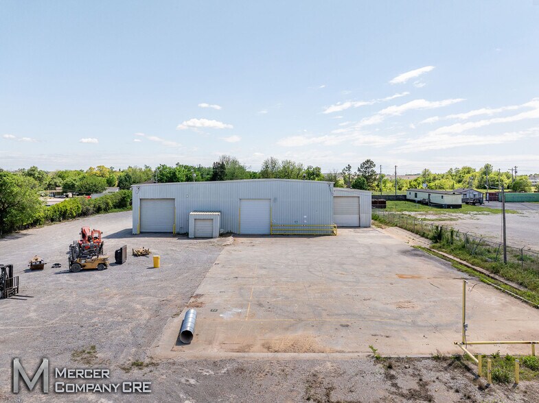 More Photos Of 1635 SE 29th St, Oklahoma City Warehouse For Lease