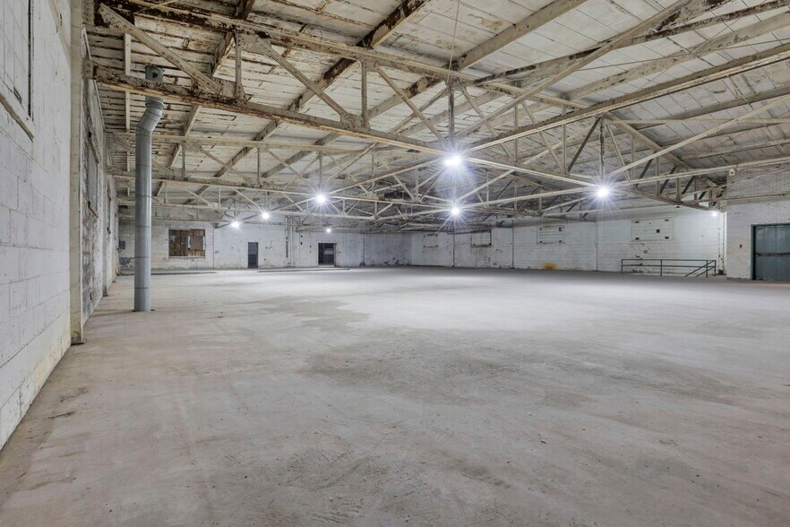 More Photos Of 435 N Elizabeth St, Lima Warehouse For Sale