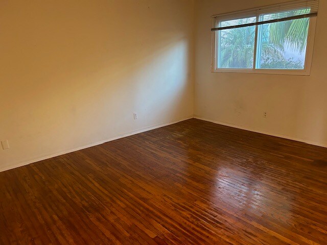 More Photos Of 2801-2807 Columbia St, San Diego Apartments For Sale