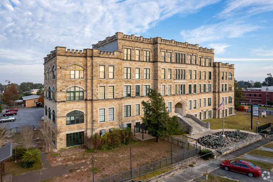 Primary Photo Of 1010 12th Ave, Pensacola Office For Lease