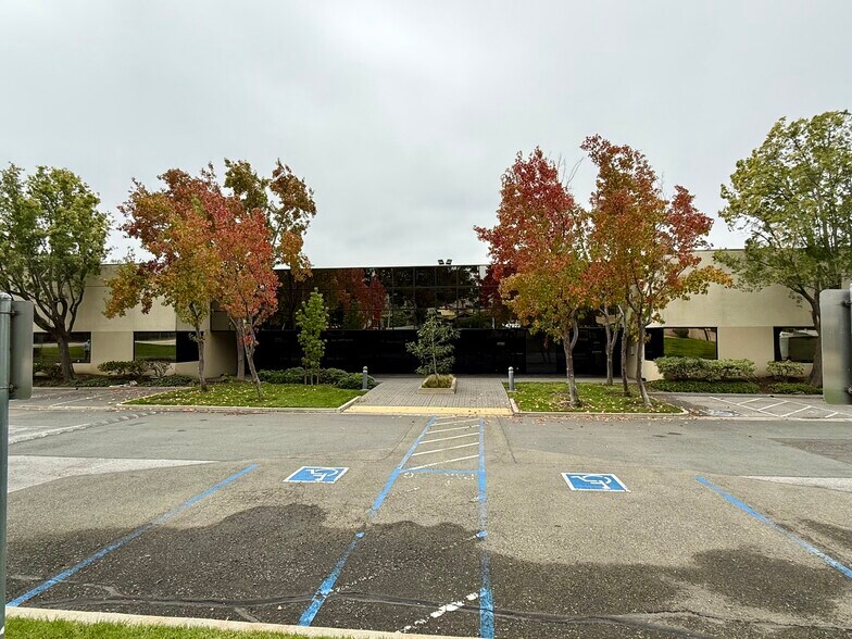 More Photos Of 47913-47963 Warm Springs Blvd, Fremont Light Manufacturing For Lease