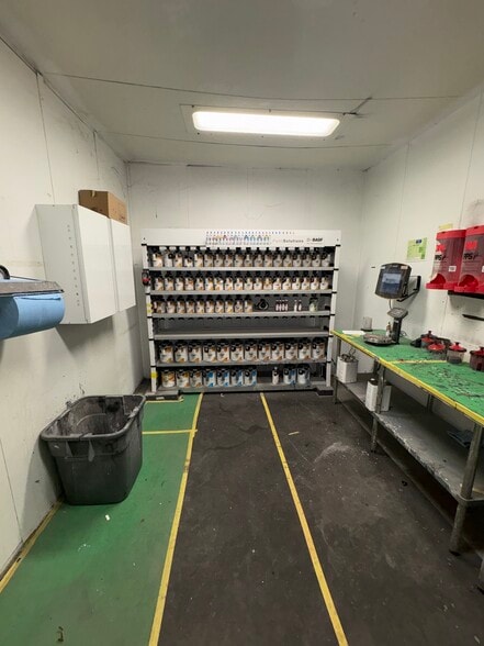 More Photos Of 15920 Kuykendahl Rd, Houston Auto Repair For Sale