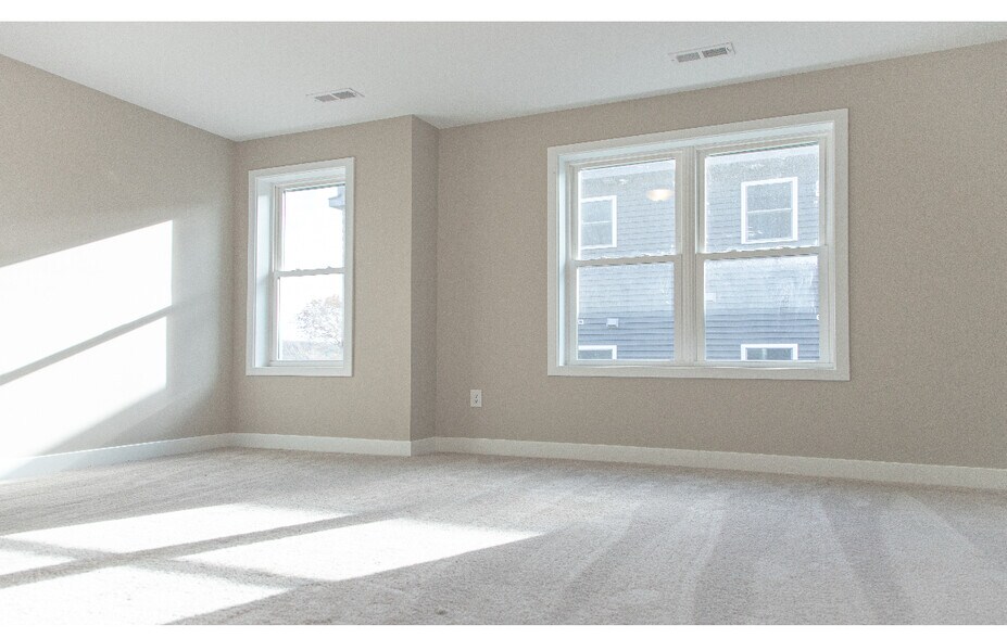 More Photos Of 60 Richards St, Worcester Apartments For Sale