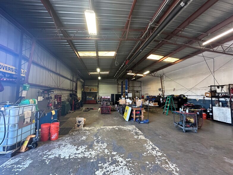 More Photos Of 892 Camden Ave, Campbell Warehouse For Sale