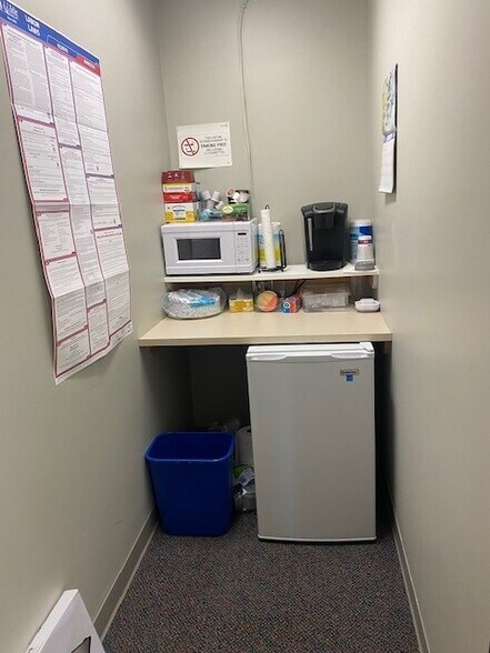 More Photos Of 2720 Superior Dr NW, Rochester Office For Lease