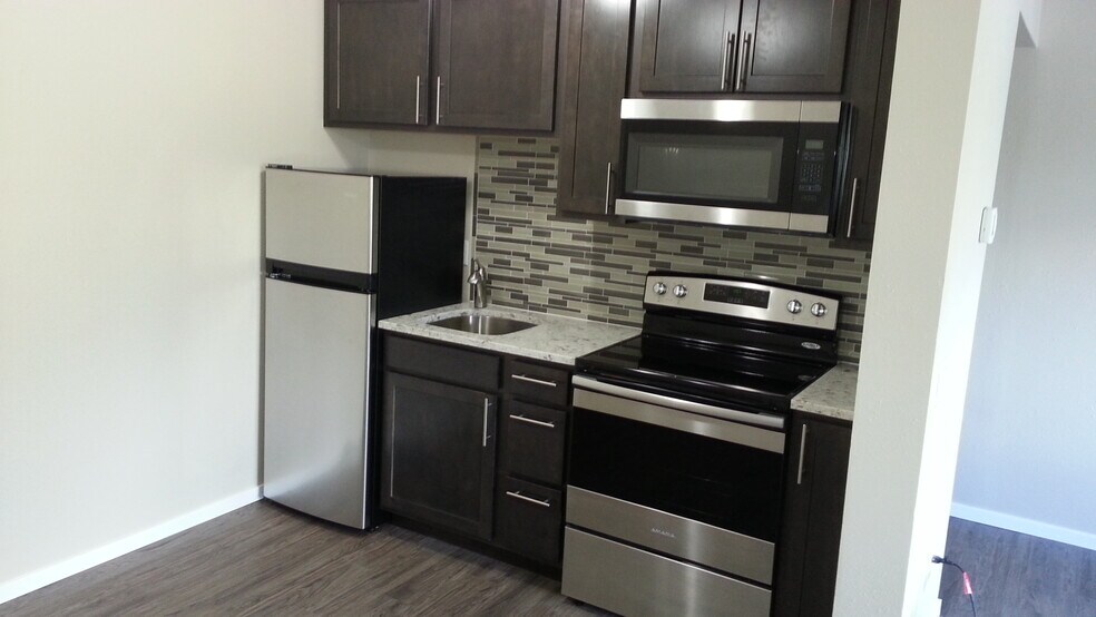 More Photos Of 1300 14th Ave S, Seattle Apartments For Sale