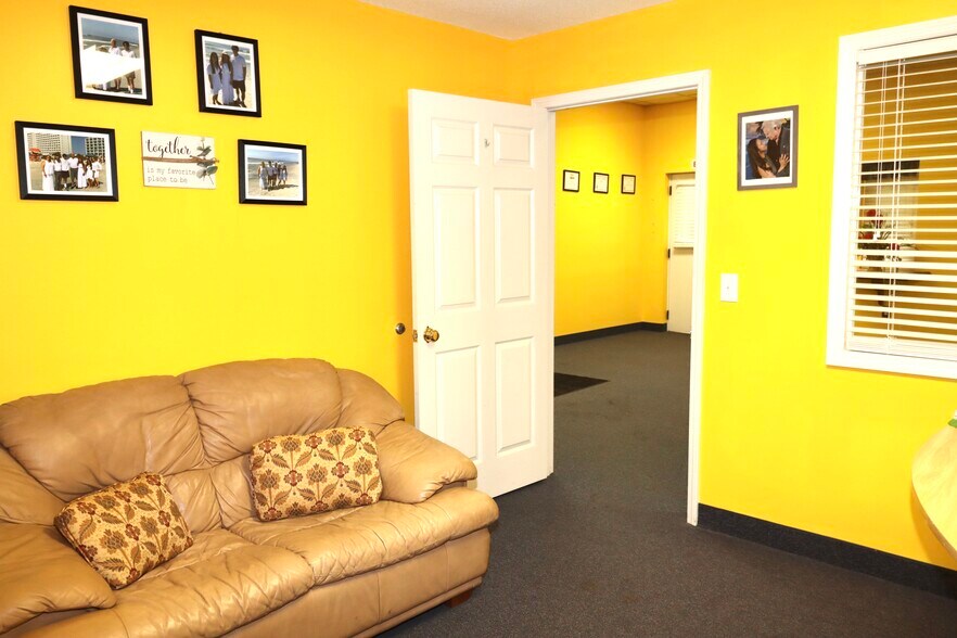 More Photos Of 2335 Columbia Hwy, Pulaski Office For Sale