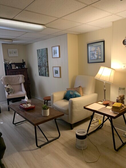 More Photos Of 35 Amboy Ave, Metuchen Medical For Sale