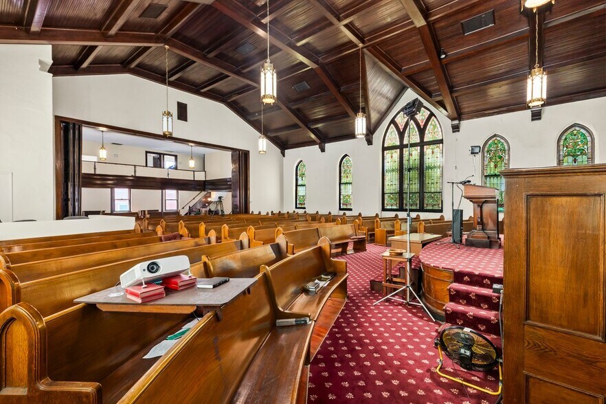 More Photos Of 1517 McCausland Ave, Saint Louis Specialty For Sale