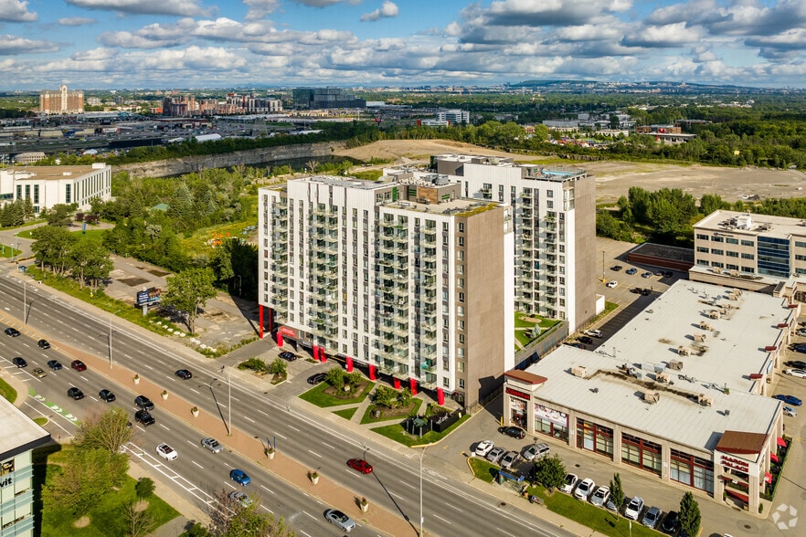 More Photos Of 2990 Boul Saint-Martin O, Laval Apartments For Sale