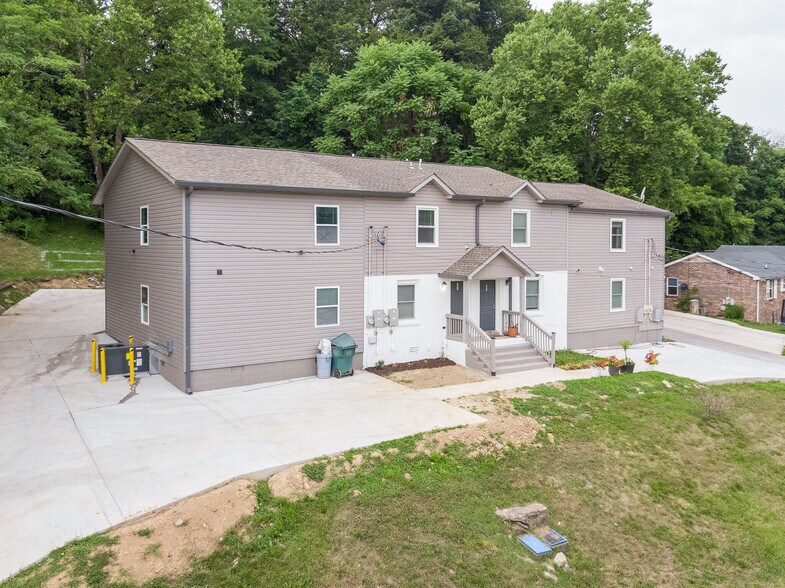 Primary Photo Of 501 Cedarmont Dr, Antioch Apartments For Sale