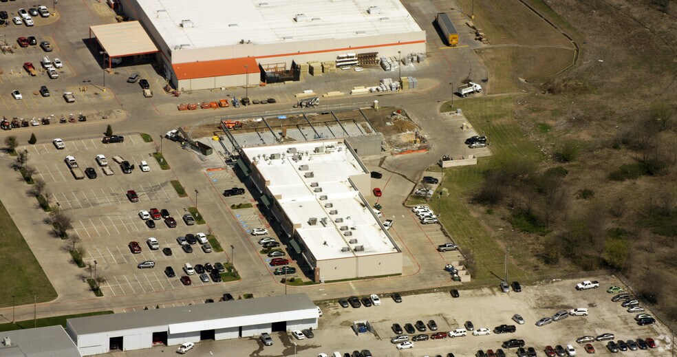 More Photos Of 7215 I-30, Greenville Freestanding For Lease