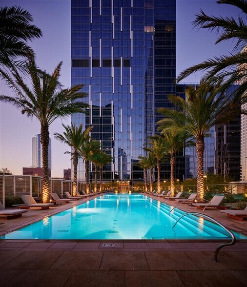 More Photos Of 1000 W 8th St, Los Angeles Apartments For Lease