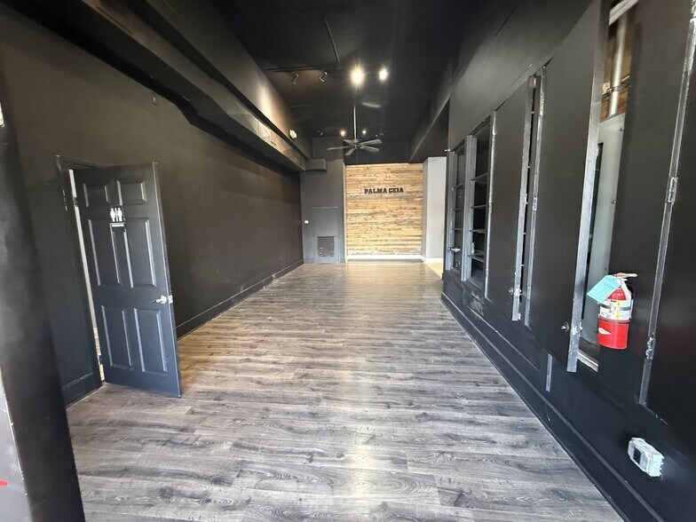 More Photos Of 3215-3217 S Macdill, Tampa Unknown For Lease