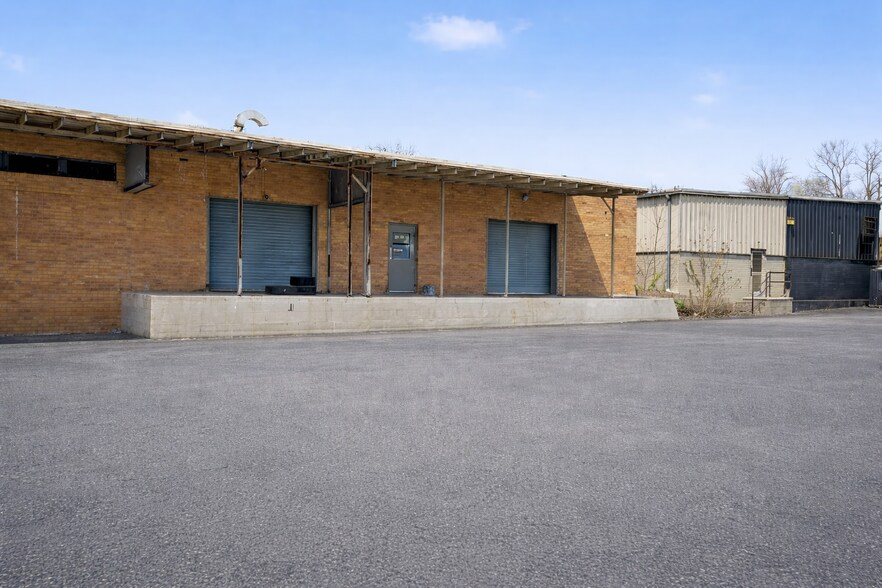 More Photos Of 1121 Skyline Dr, Hopkinsville Manufacturing For Lease