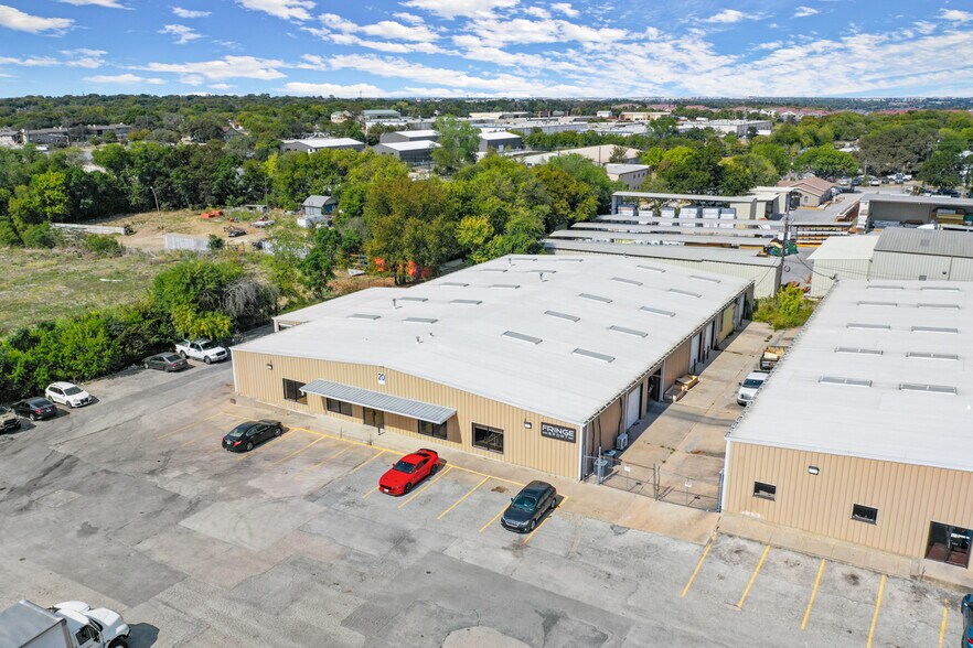 More Photos Of 9300 Brown Ln, Austin Warehouse For Lease