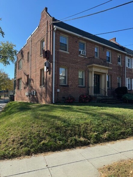 More Photos Of , Washington Multifamily For Sale