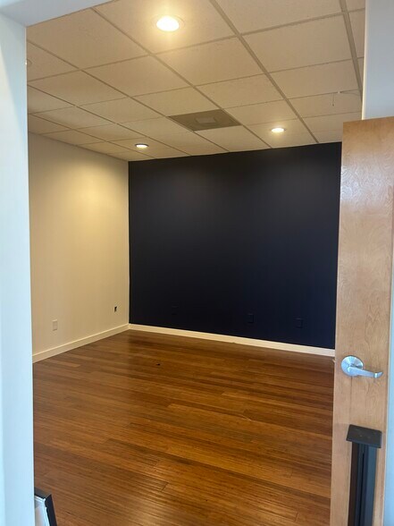 More Photos Of 4005 Granby St, Norfolk Freestanding For Lease