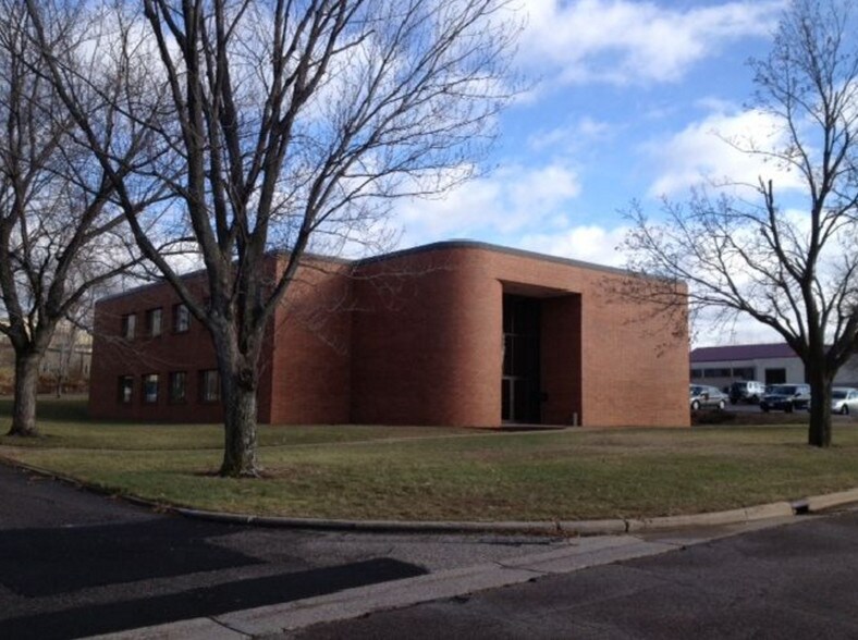 More Photos Of 1280 W Clairemont Ave, Eau Claire Medical For Lease