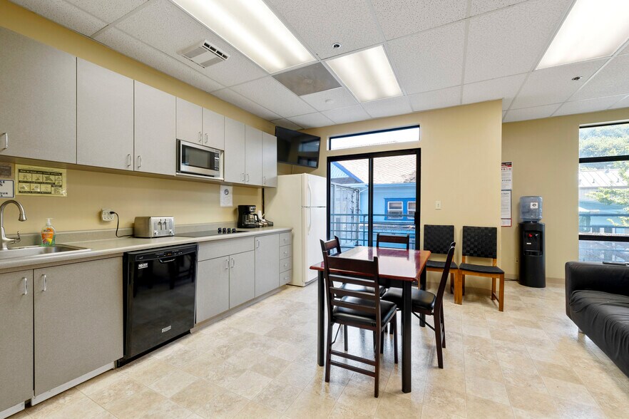 More Photos Of 600 Ocean St, Santa Cruz Medical For Lease