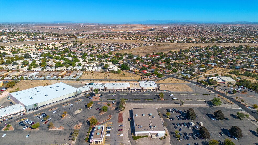 More Photos Of 3301 Southern Blvd, Rio Rancho Storefront For Sale