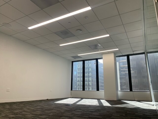 More Photos Of 700 S Flower St, Los Angeles Office For Lease