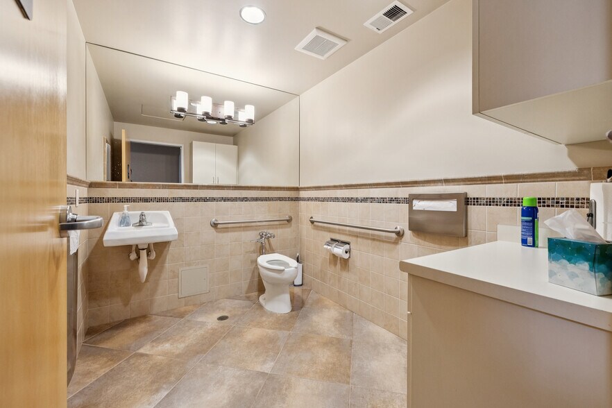 More Photos Of 550 Price Ave, Redwood City Office For Sale