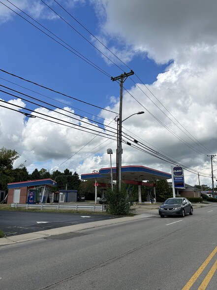 More Photos Of 200 N Sunset Dr, Piqua Service Station For Sale
