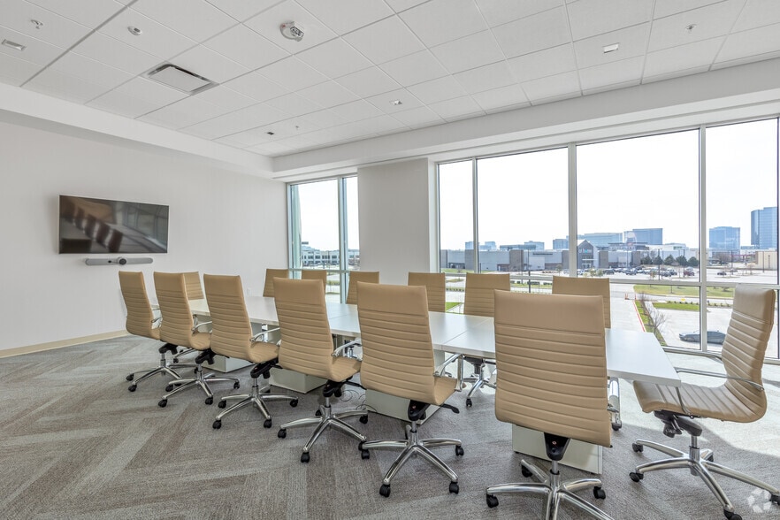 More Photos Of 8560 Belleview Dr, Plano Unknown For Lease