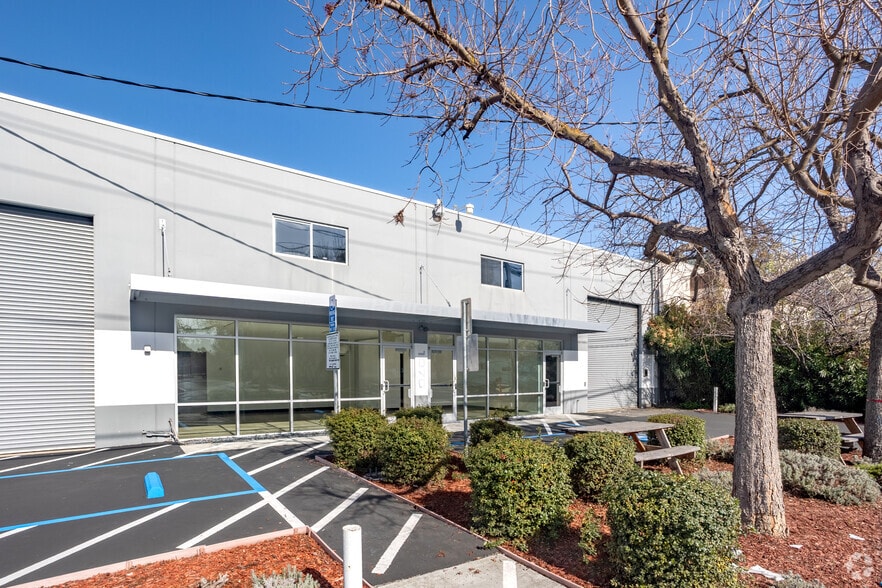 More Photos Of 1070-1080 Terra Bella Ave, Mountain View Light Manufacturing For Lease