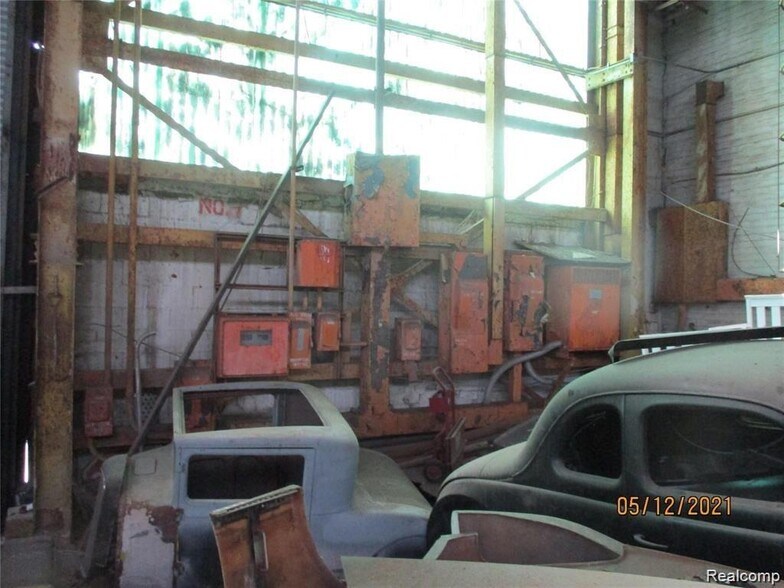 More Photos Of 7170 E McNichols Rd, Detroit Manufacturing For Sale