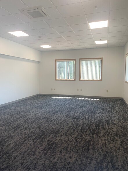 More Photos Of 34 Hayden Rowe St, Hopkinton Office For Sale