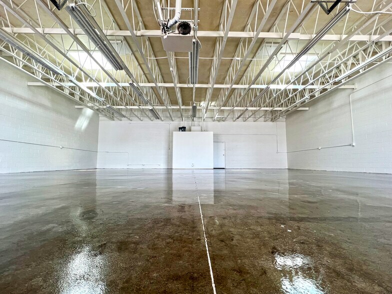 More Photos Of 723 E Haley St, Santa Barbara Warehouse For Sale