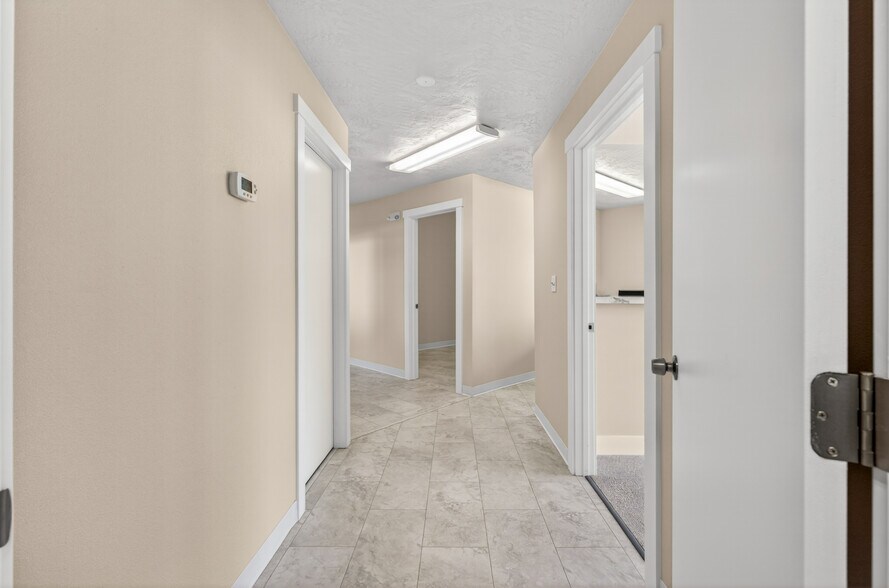 More Photos Of 619 Diagonal St, Clarkston Medical For Sale