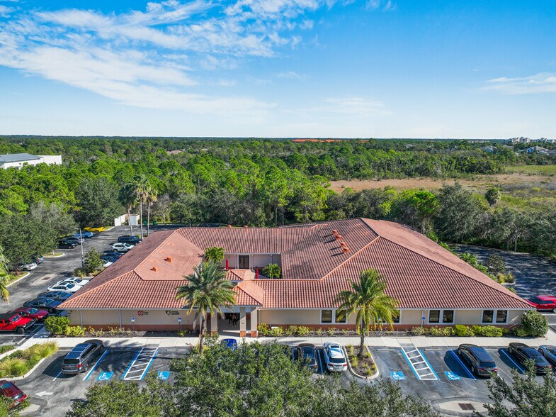 More Photos Of 9009 Town Center Pky, Bradenton Office For Sale