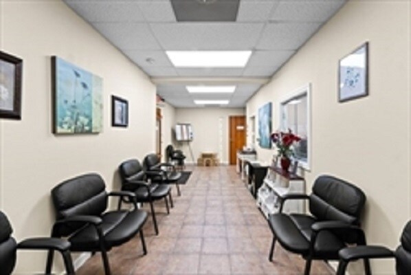 More Photos Of 88 Faunce Corner Rd, Dartmouth Office For Sale